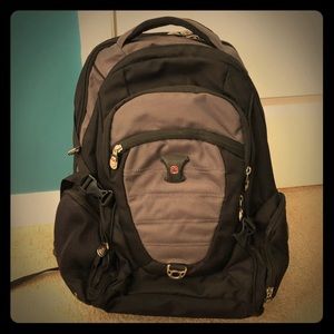 Awesome swissgear backpack